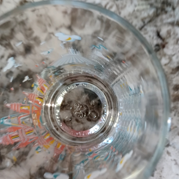 Vintage 1996 McDonald's Disney 25TH ANNIVERSARY Donald Duck glass. - Picture 6 of 7